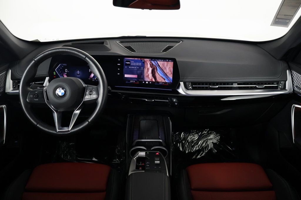 Used 2025 BMW X1 xDrive28i w/ Premium Package image 8