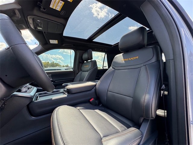 New 2025 Ford Expedition Tremor image 18