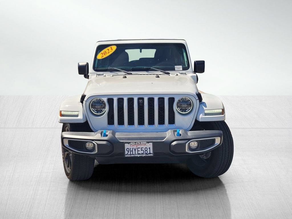 Used 2023 Jeep Wrangler Unlimited Sahara w/ Cold Weather Group AWD/4WD image 2