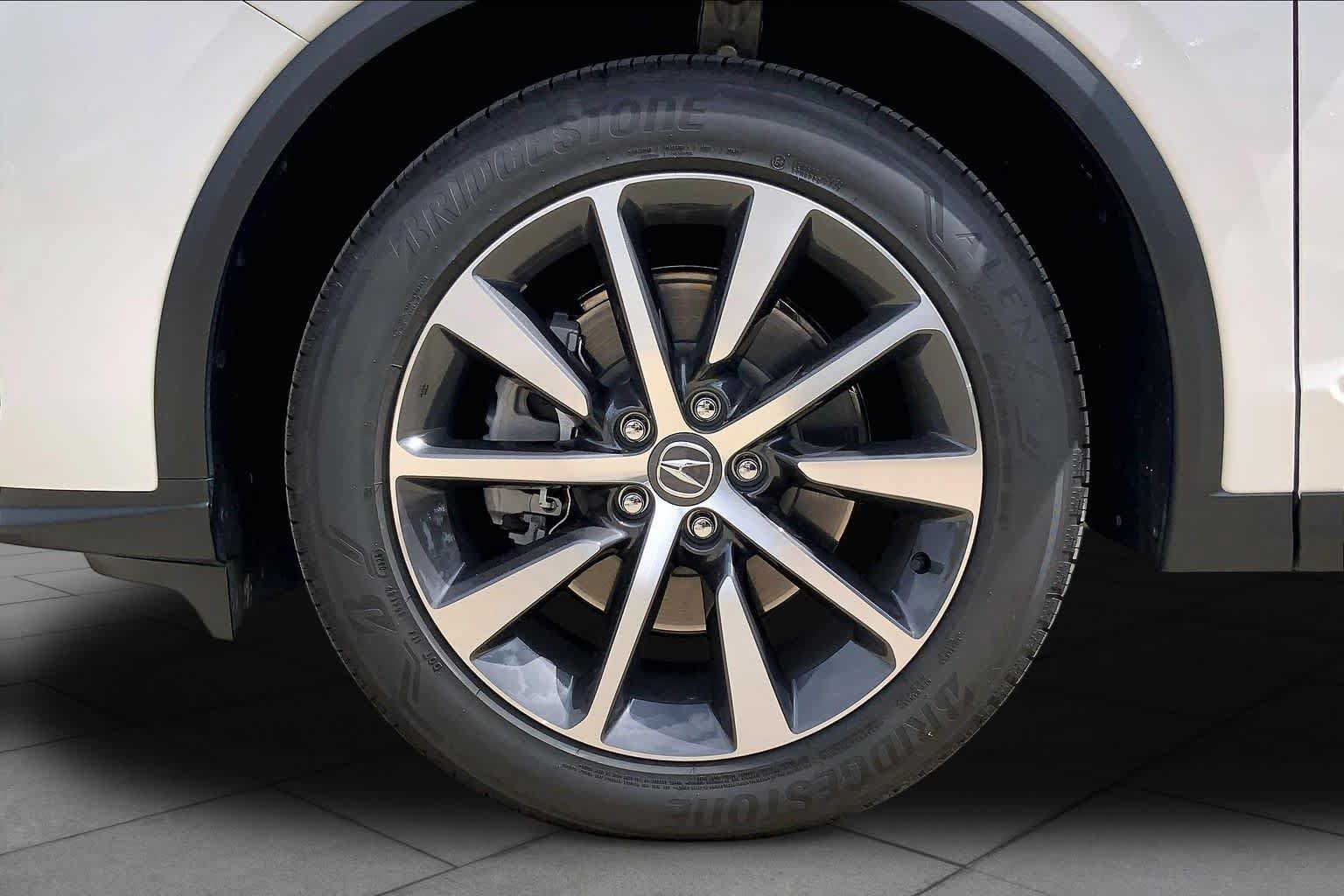 Used 2026 Acura MDX w/ Technology Package FWD image 11