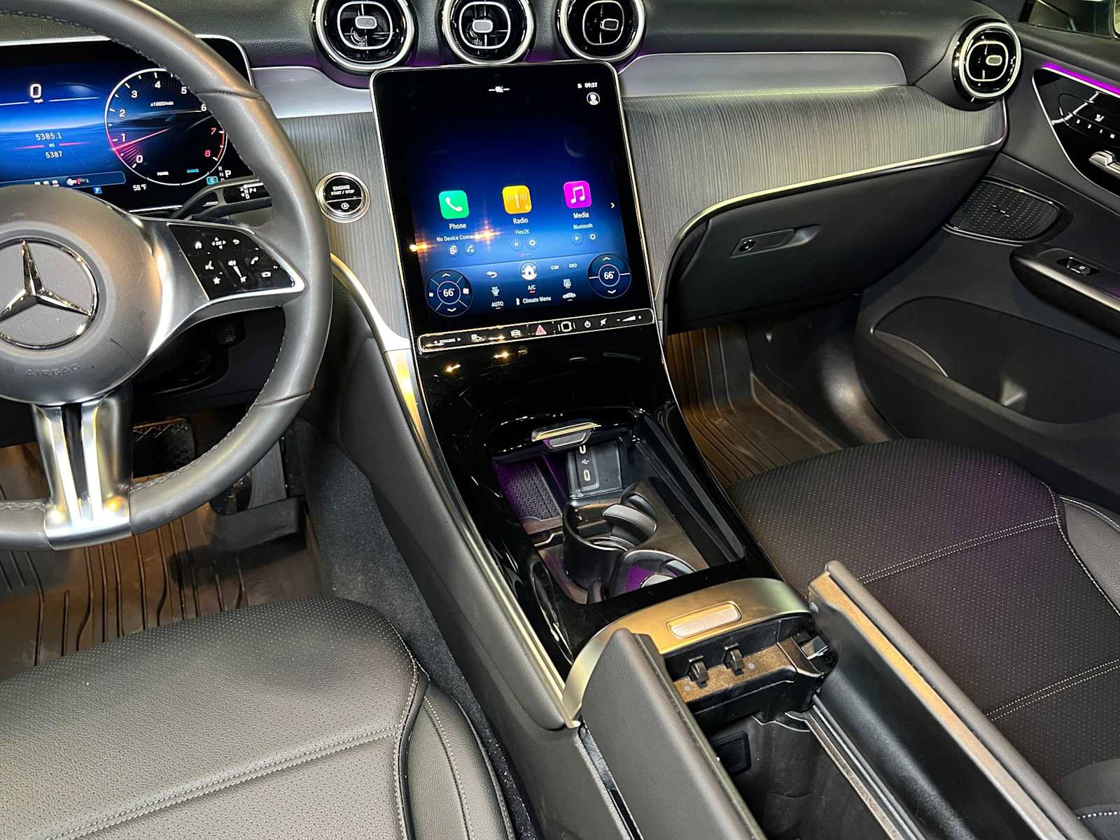 Certified 2025 Mercedes-Benz GLC 300 4MATIC image 31