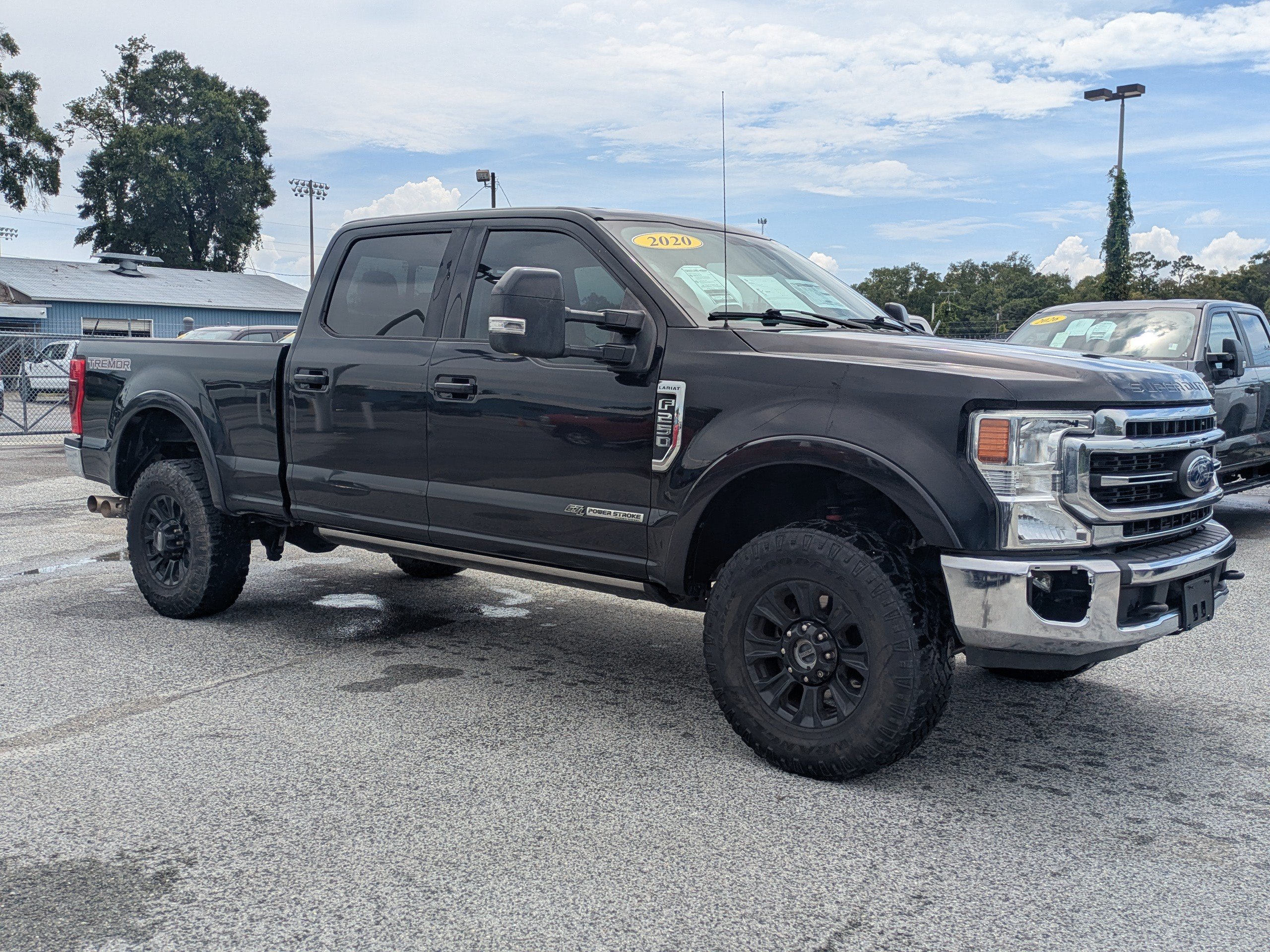 Used 2020 Ford F250 Lariat w/ Tremor Off-Road Package AWD/4WD image 2