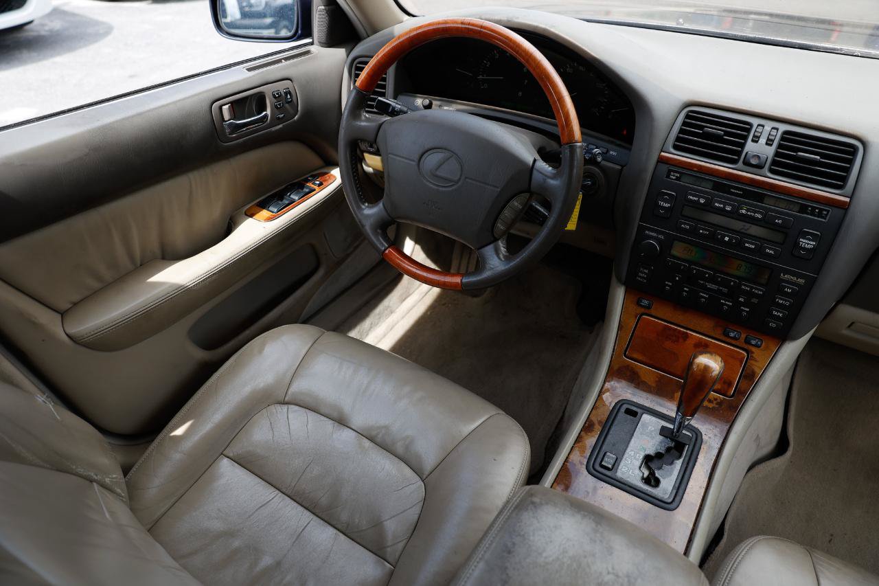 Used 1999 Lexus LS 400 w/ Premium Pkg RWD image 20