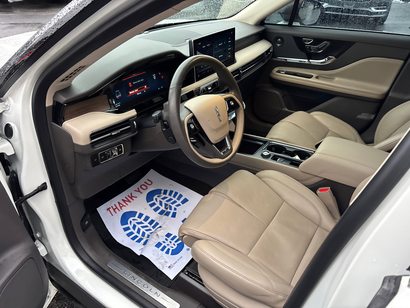 Certified 2023 Lincoln Corsair Reserve w/ Equipment Group 202A image 25