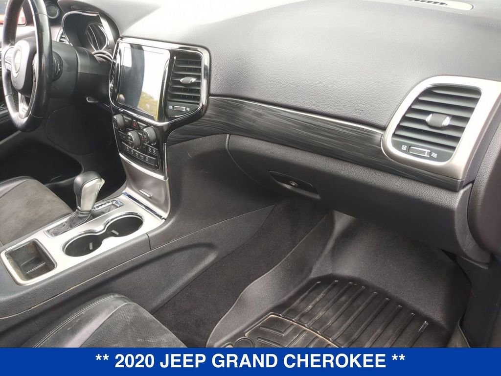 Used 2020 Jeep Grand Cherokee Altitude AWD/4WD image 24