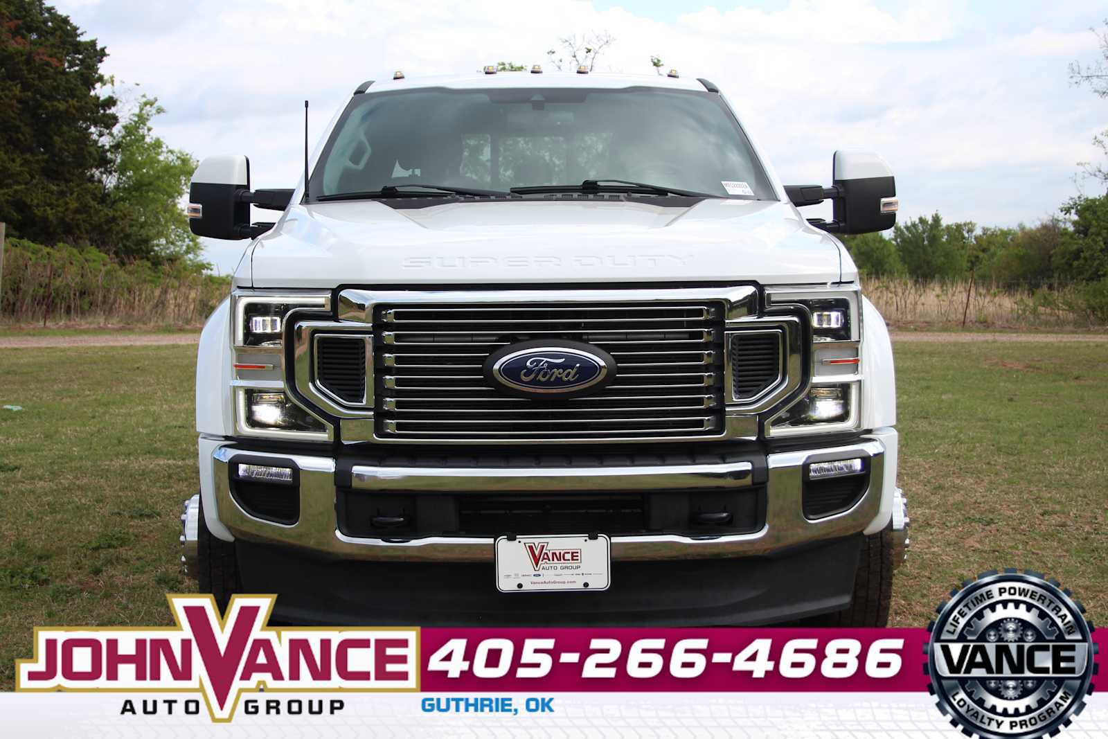 Used 2021 Ford F450 Lariat w/ Lariat Ultimate Package AWD/4WD image 3