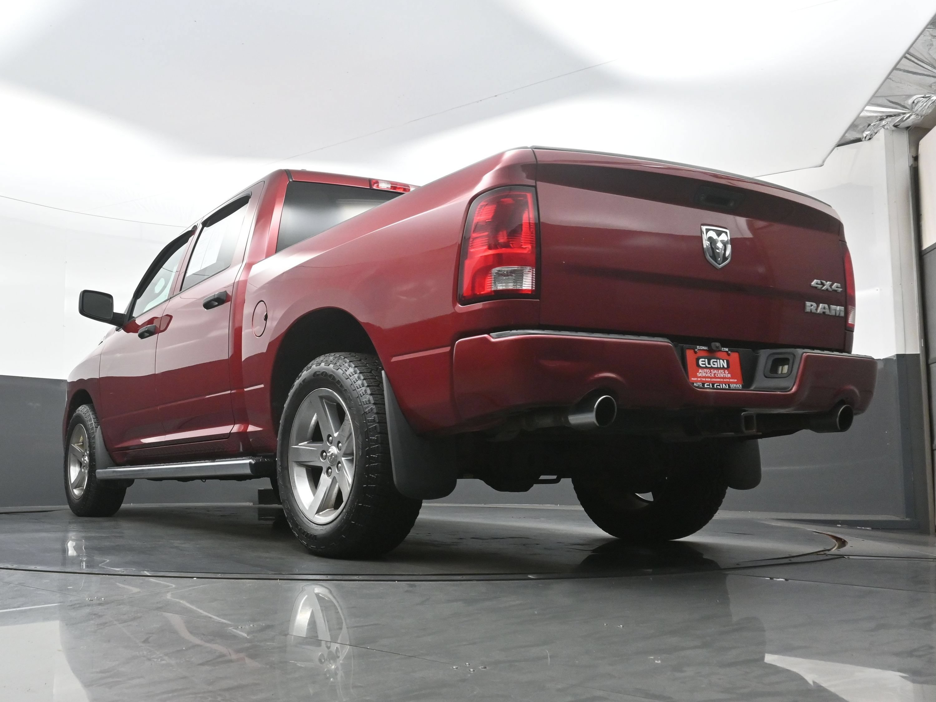 Used 2015 RAM 1500 Express AWD/4WD image 25