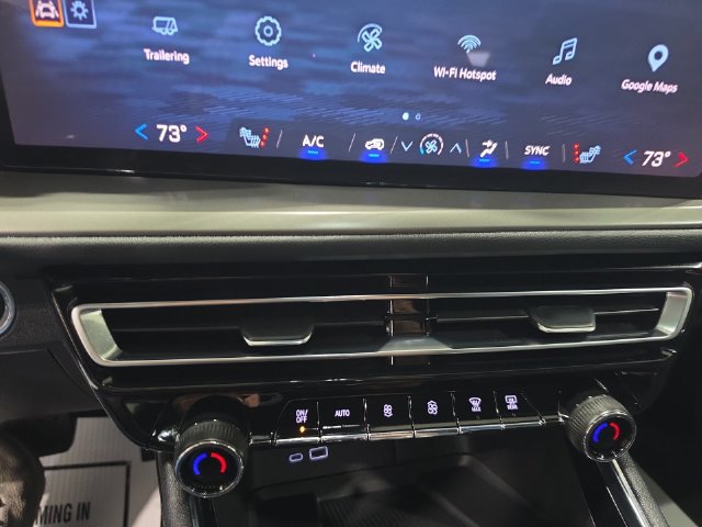 Used 2026 Chevrolet Traverse LT w/ Driver Confidence Package AWD/4WD image 15