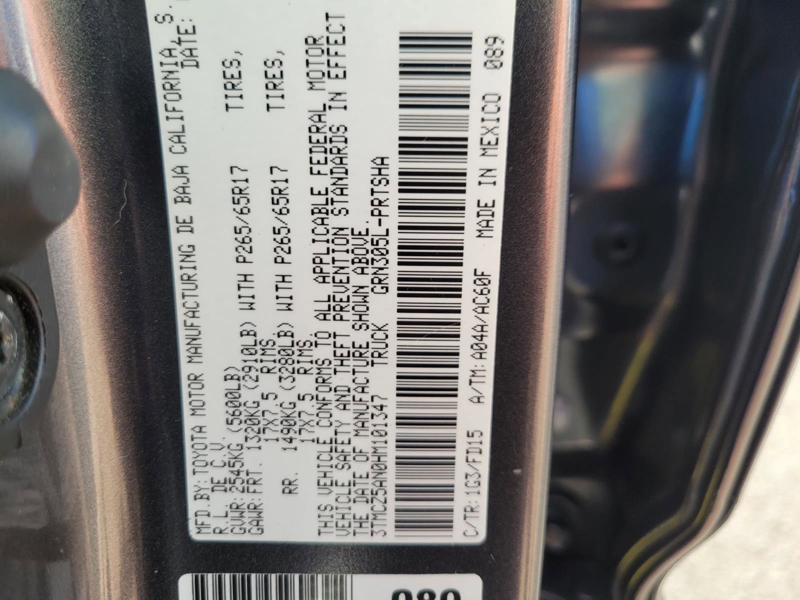 Used 2017 Toyota Tacoma TRD Sport image 29