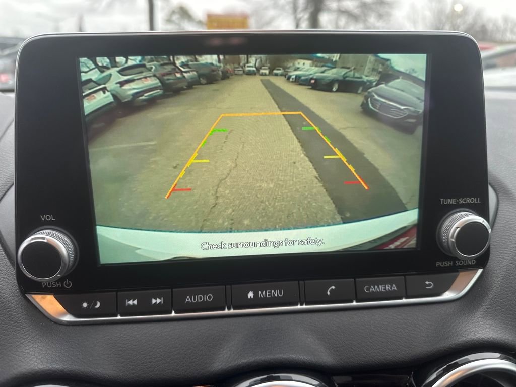 Used 2023 Nissan Sentra SV FWD image 17