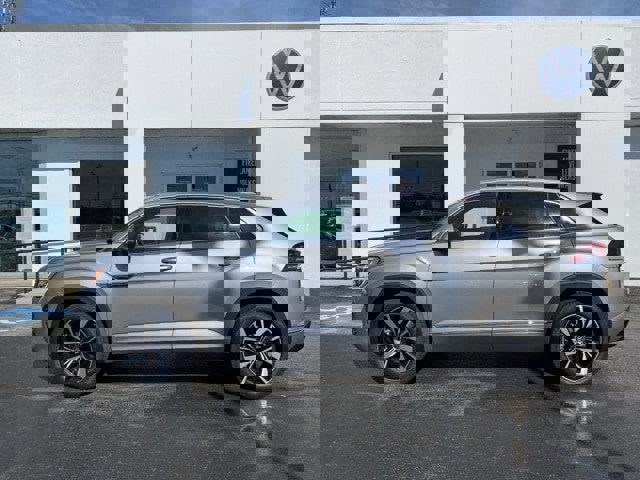 New 2026 Volkswagen Atlas Cross Sport SEL Premium R-Line image 12