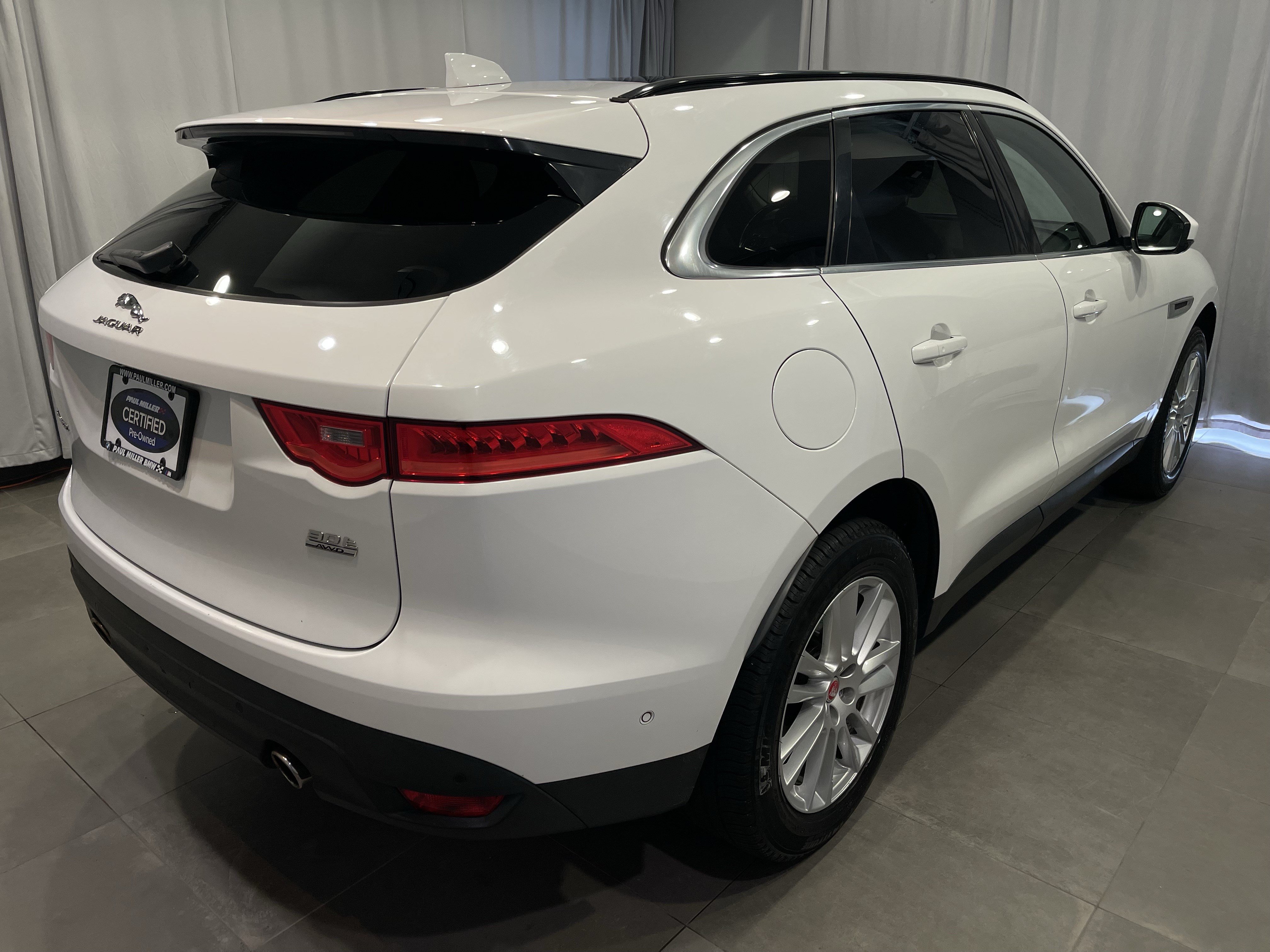 Used 2019 Jaguar F-PACE Prestige AWD/4WD image 6