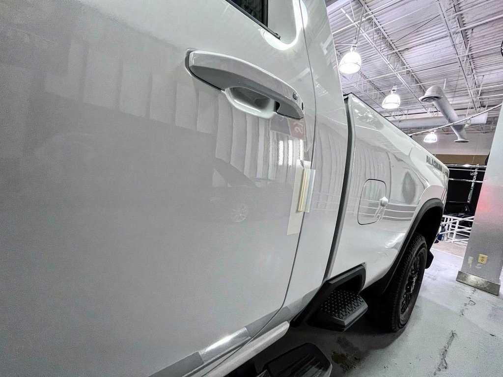 Used 2022 Chevrolet Silverado 3500 LT w/ Convenience Package image 4