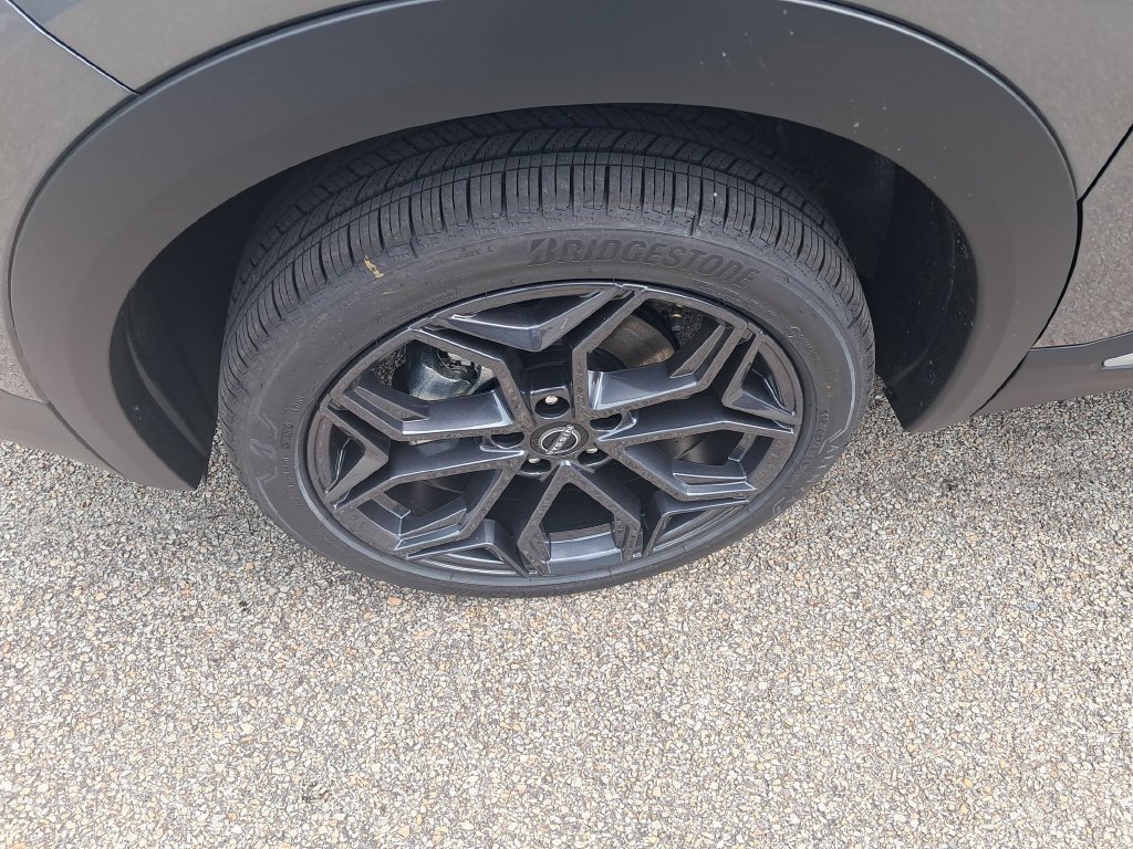 New 2026 Nissan Kicks SR w/ SR Premium Package FWD image 50