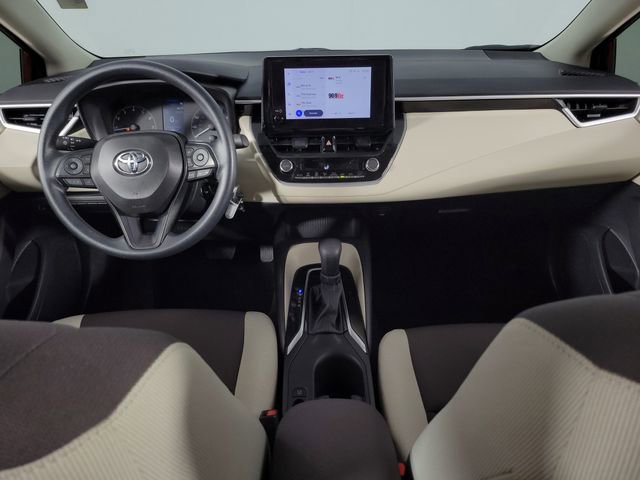 Used 2025 Toyota Corolla LE FWD image 25