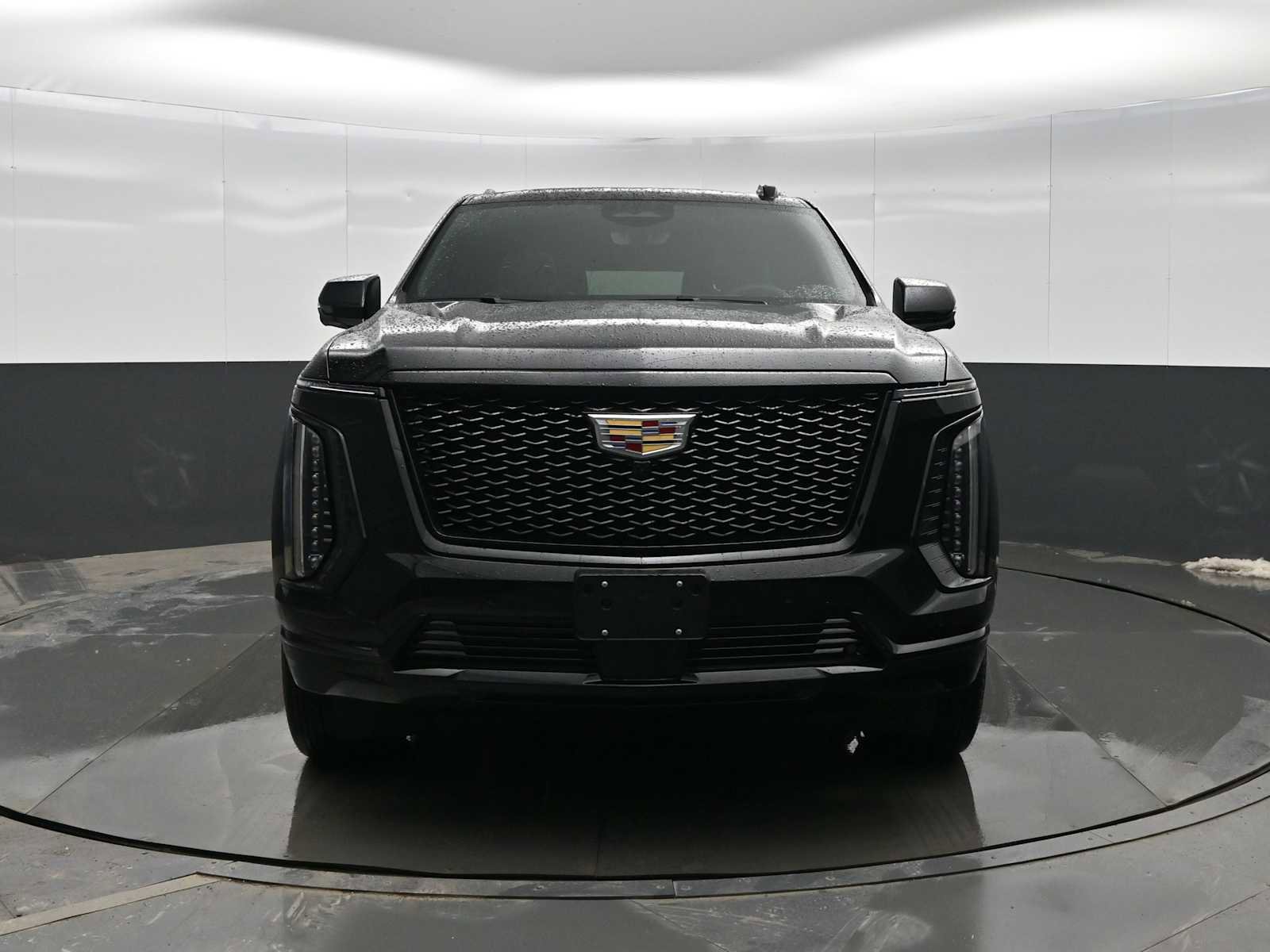 Used 2025 Cadillac Escalade Sport w/ Touring Package image 3