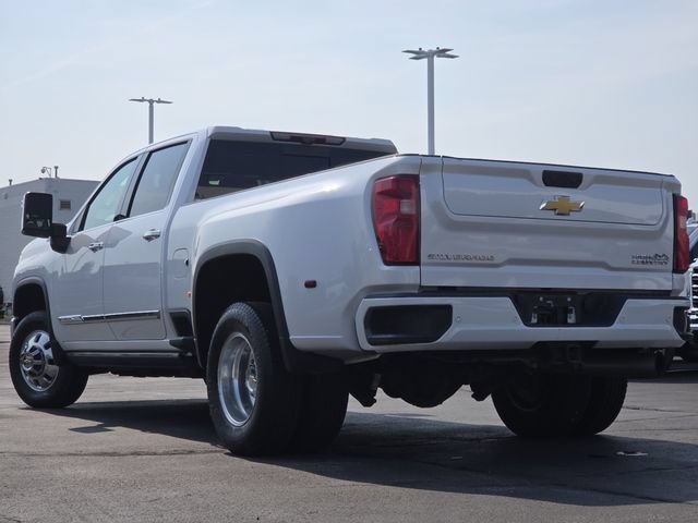 Used 2024 Chevrolet Silverado 3500 High Country w/ High Country Premium Package AWD/4WD image 17