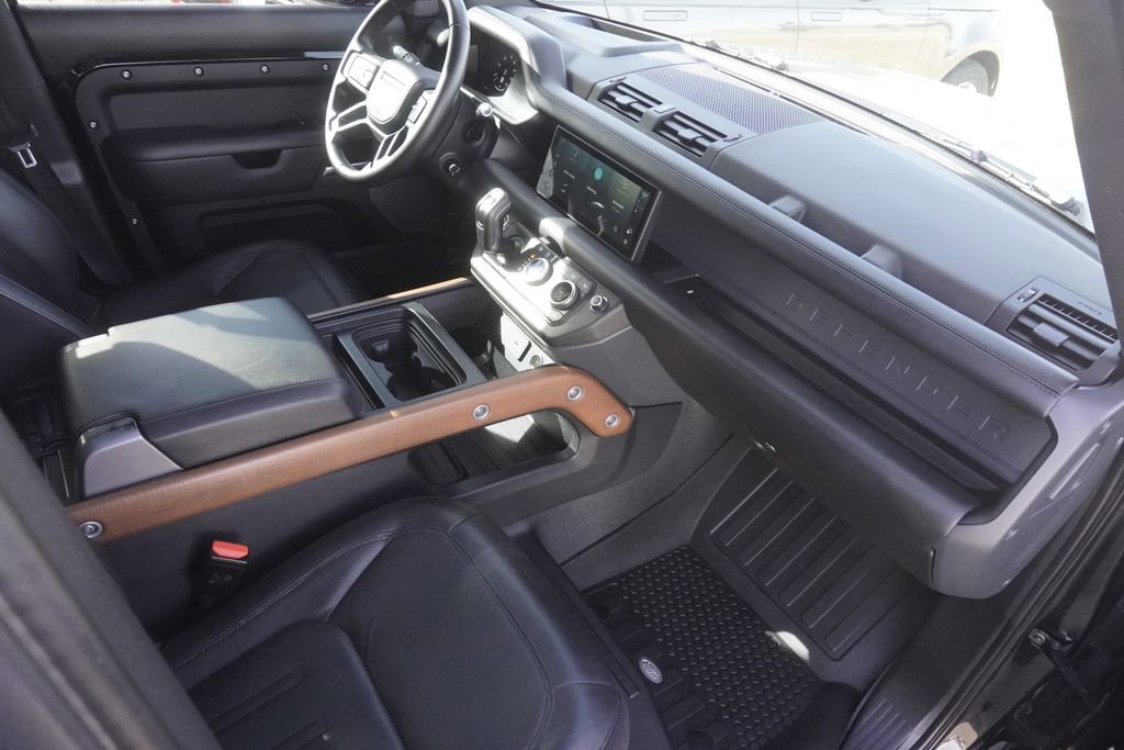 Used 2020 Land Rover Defender 110 X image 22