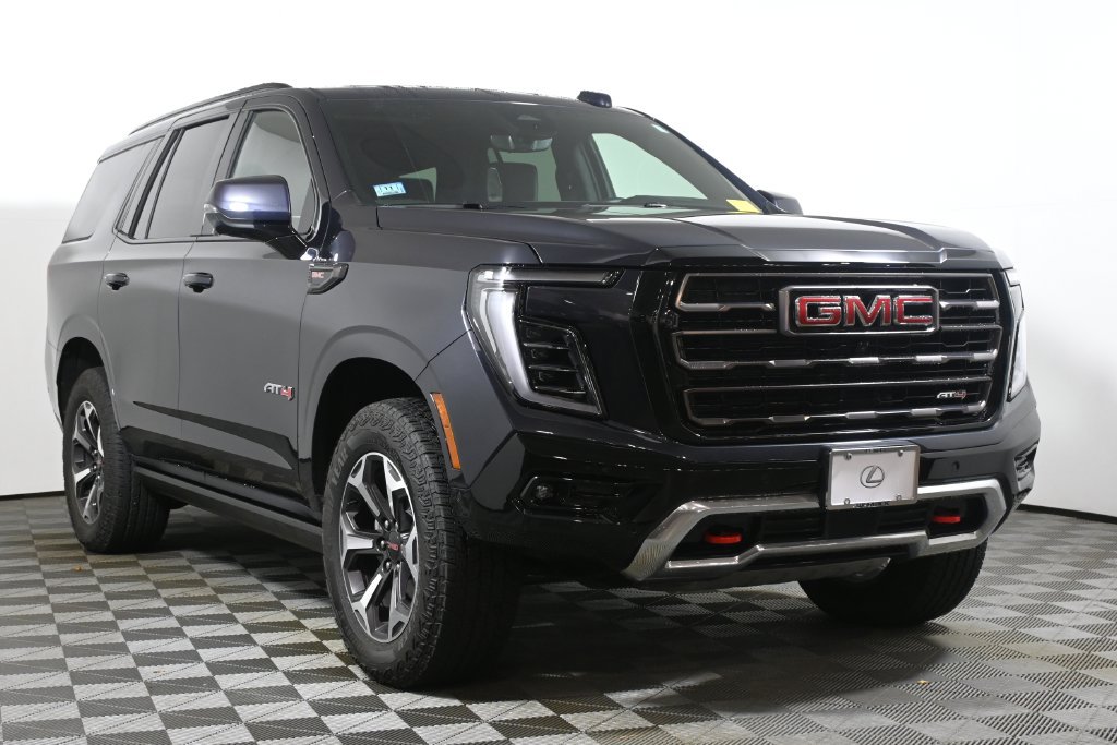 Used 2025 GMC Yukon AT4 Ultimate w/ LPO, Floor Liner Package AWD/4WD image 9