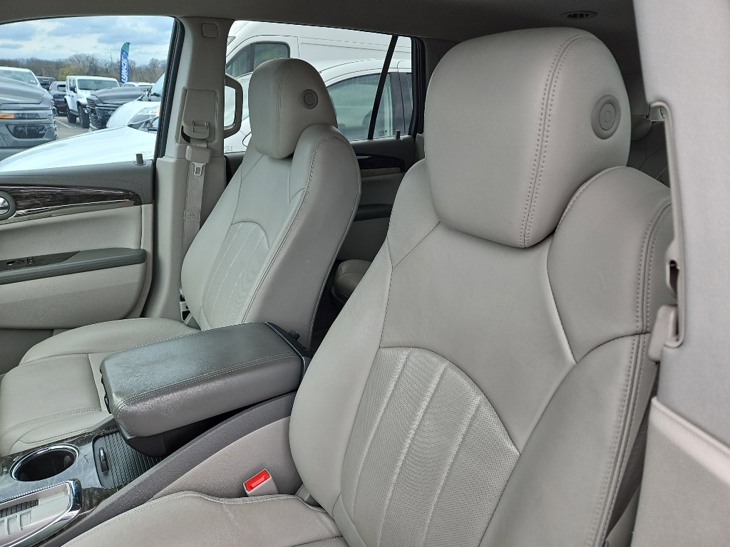 Used 2013 Buick Enclave Premium image 7