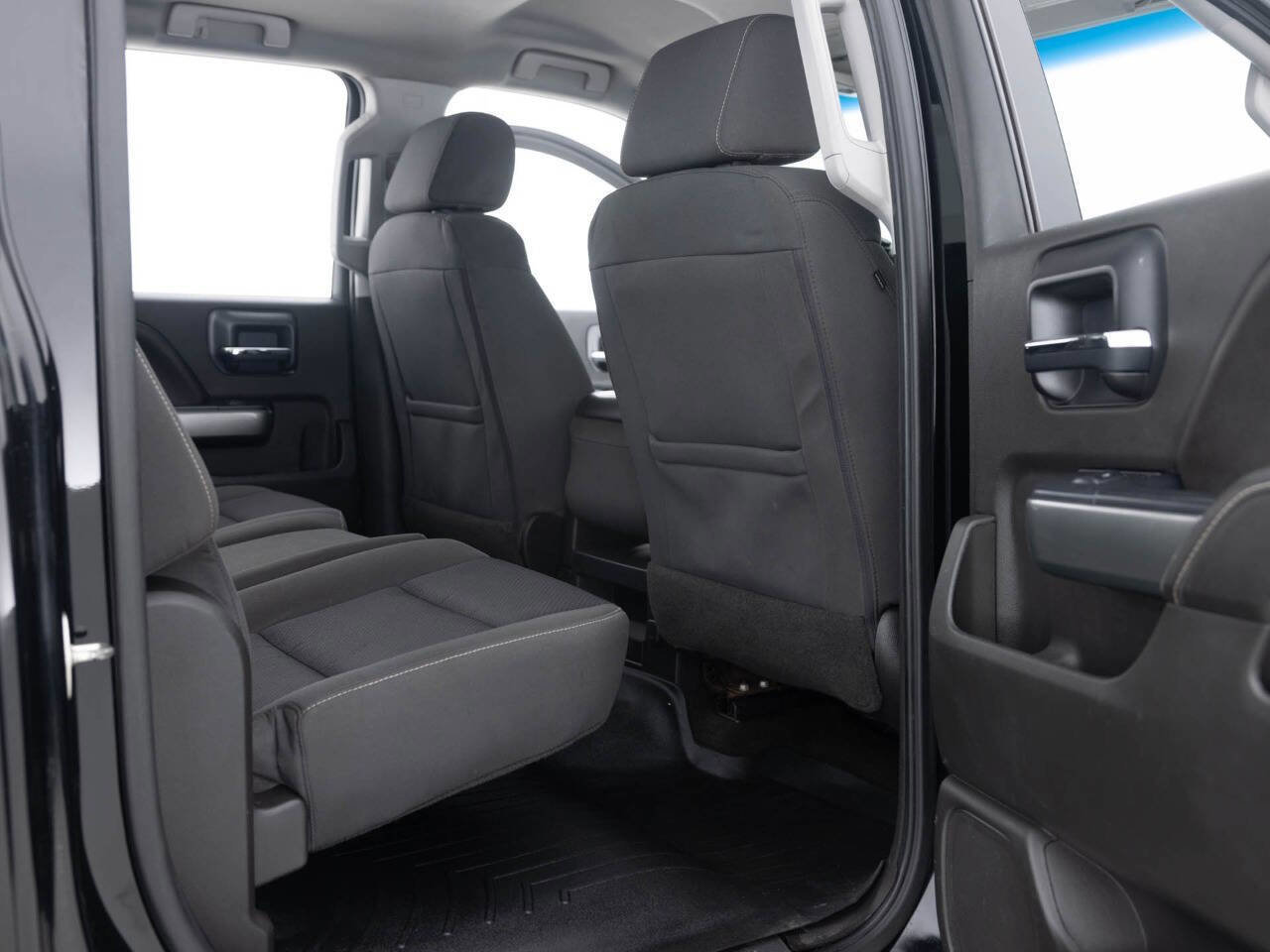 Used 2016 Chevrolet Silverado 1500 LT AWD/4WD image 30