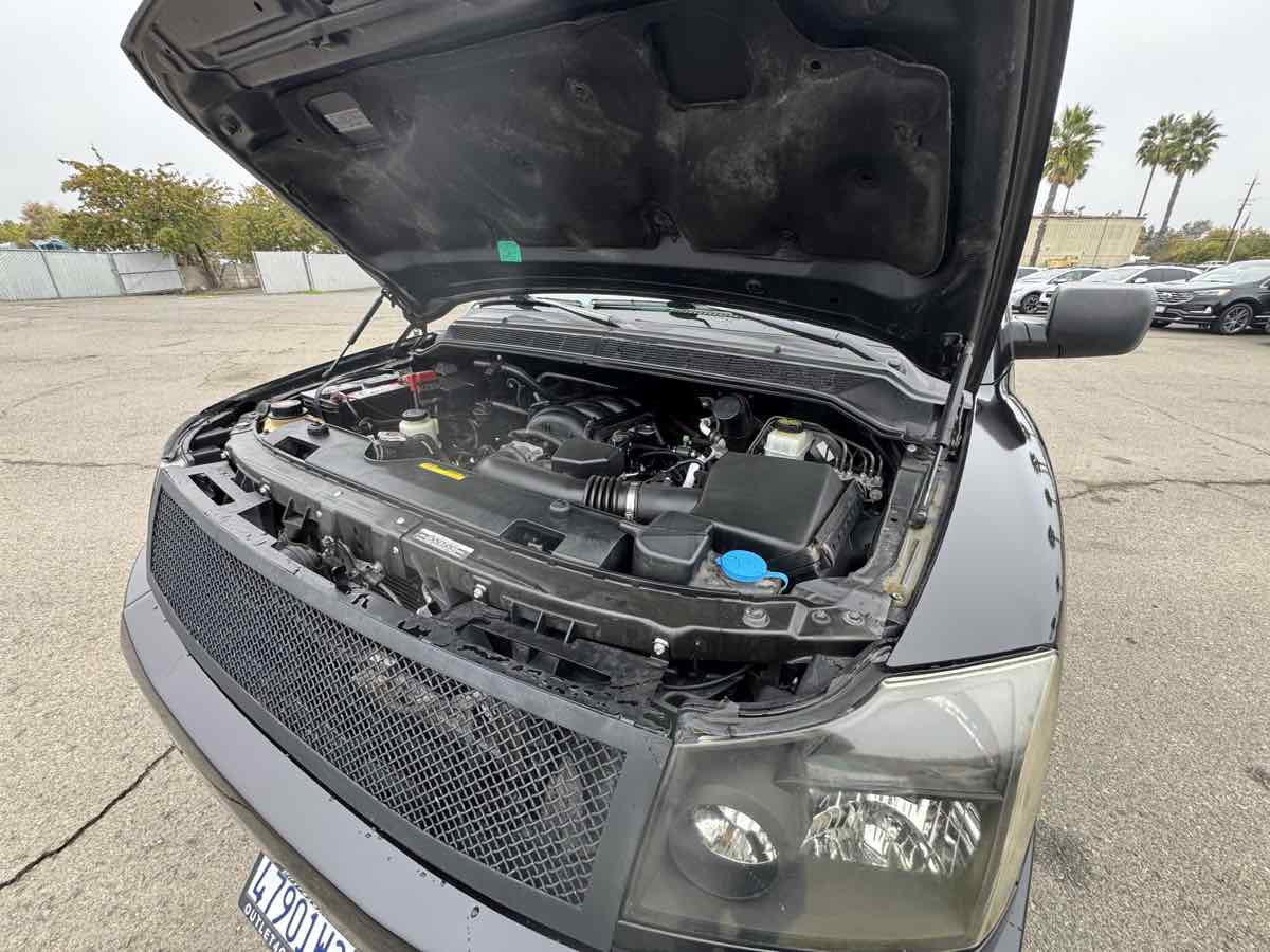 Used 2012 Nissan Titan S image 39