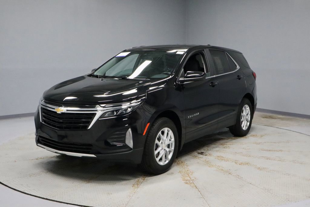 Used 2024 Chevrolet Equinox LT w/ LPO, Floor Liner Package AWD/4WD image 6