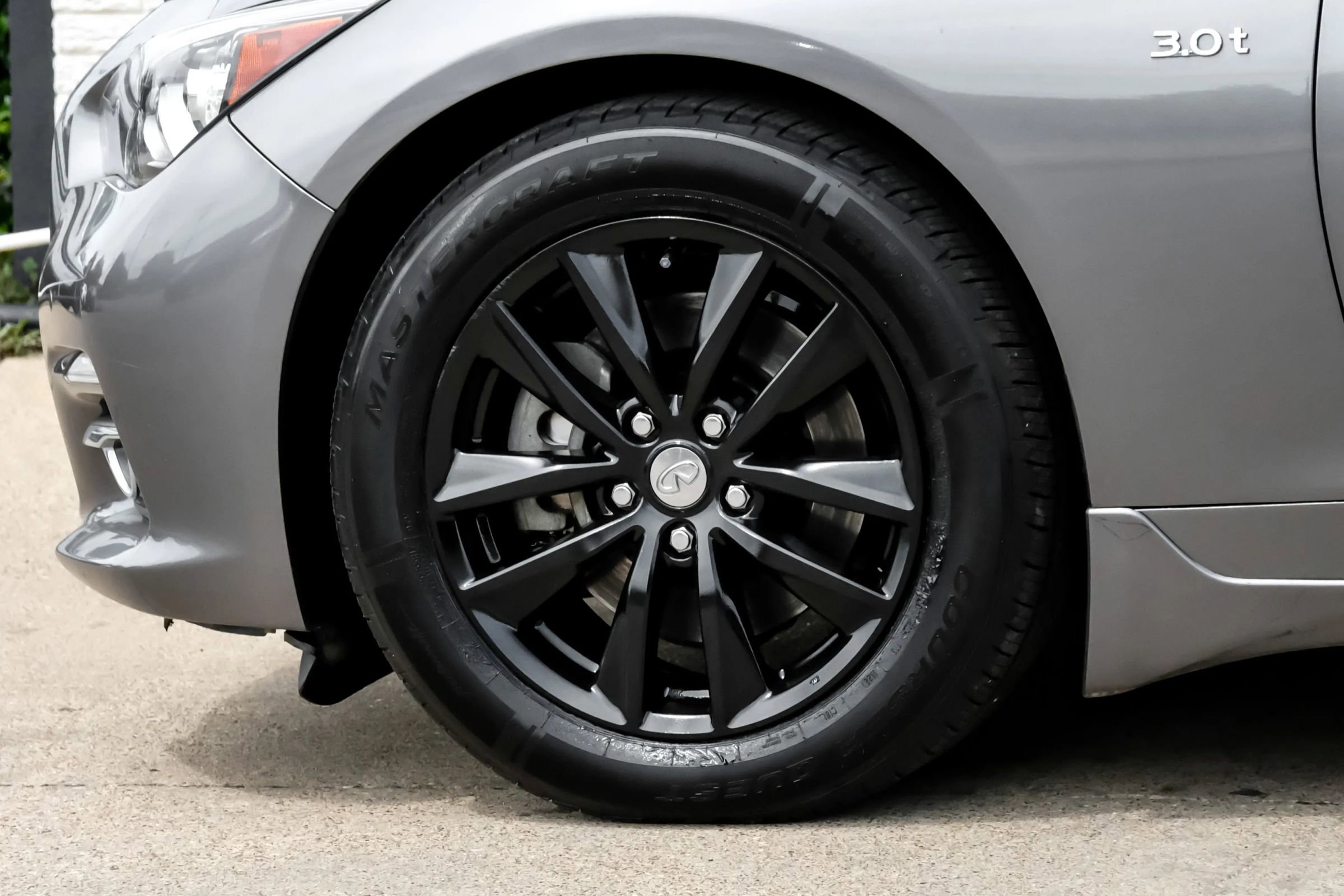 Used 2017 INFINITI Q50 3.0t Premium w/ Driver Assistance Package image 48