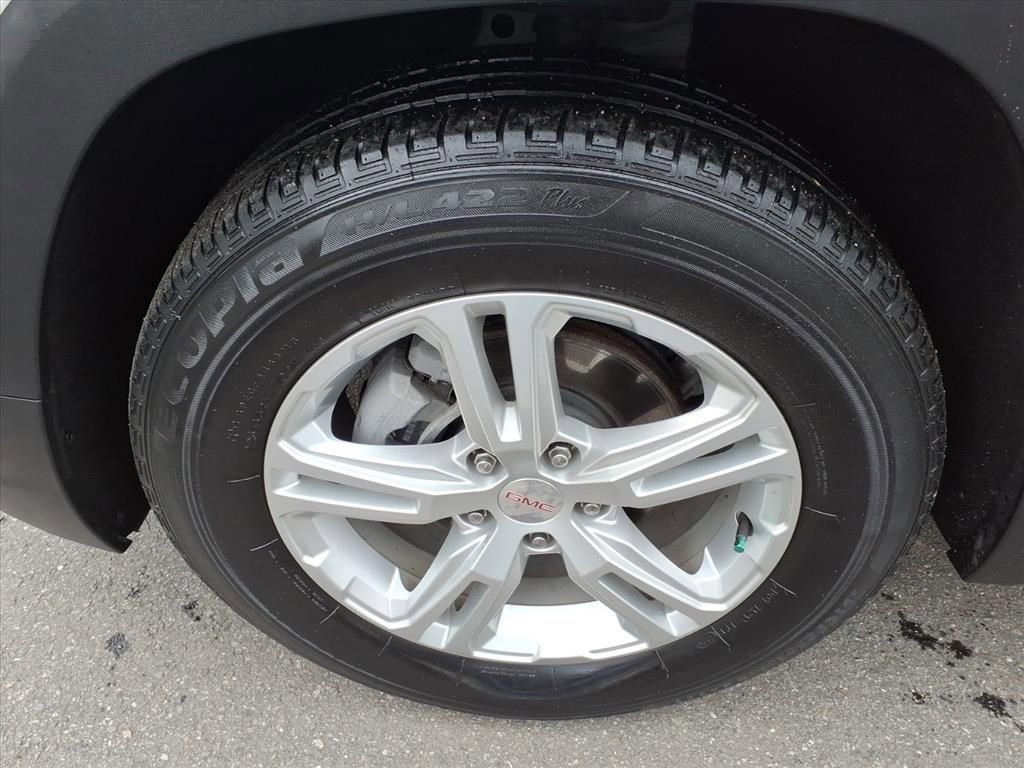 Used 2020 GMC Terrain SLE w/ Driver Convenience Package image 9