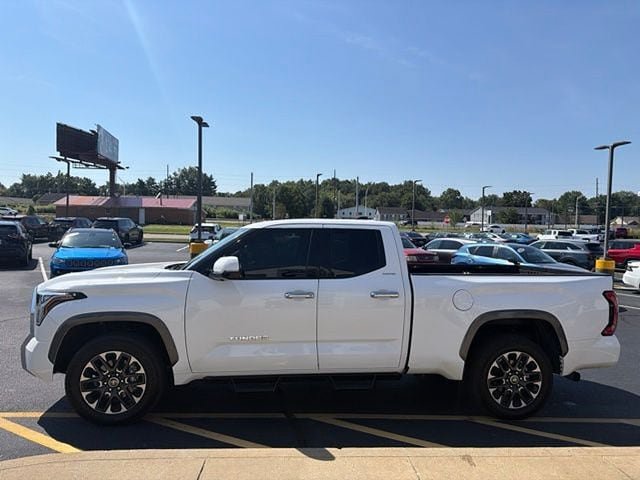 Used 2022 Toyota Tundra Limited AWD/4WD image 3