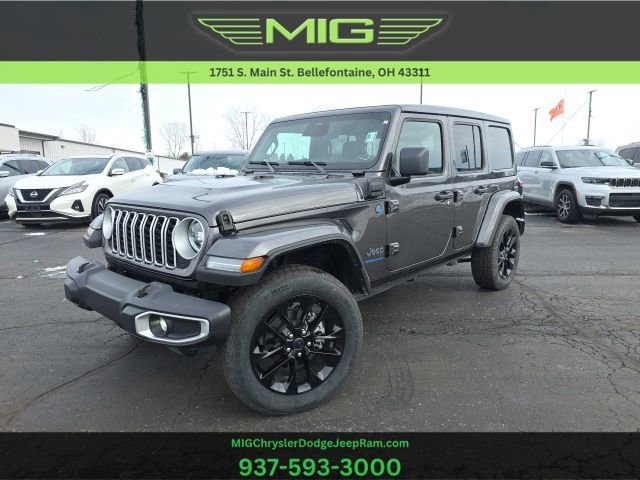 Used 2025 Jeep Wrangler Unlimited Sahara w/ Safety Group