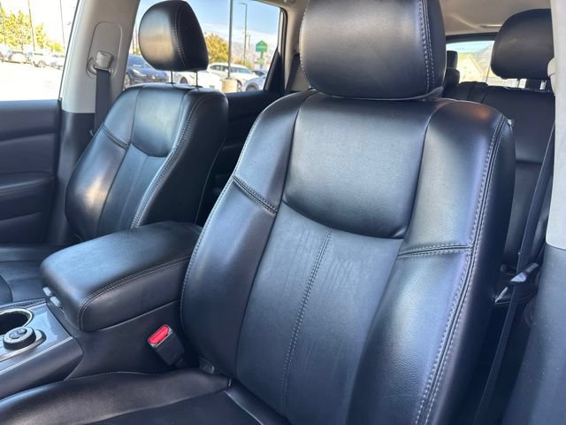 Used 2020 Nissan Pathfinder SL AWD/4WD image 10