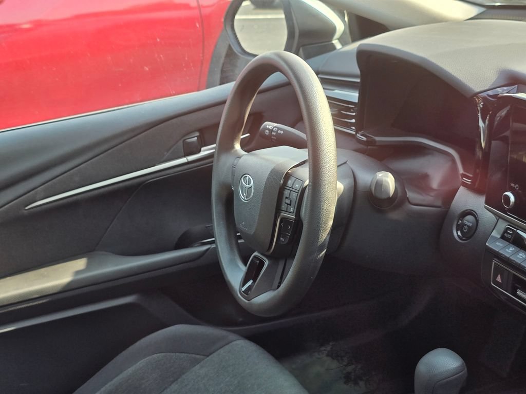 Used 2026 Toyota Camry LE FWD image 17