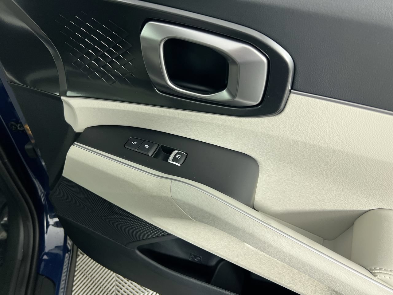 New 2026 Kia Sorento S FWD image 25