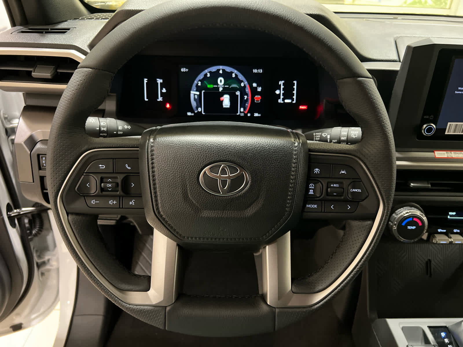 New 2026 Toyota 4Runner SR5 AWD/4WD image 14