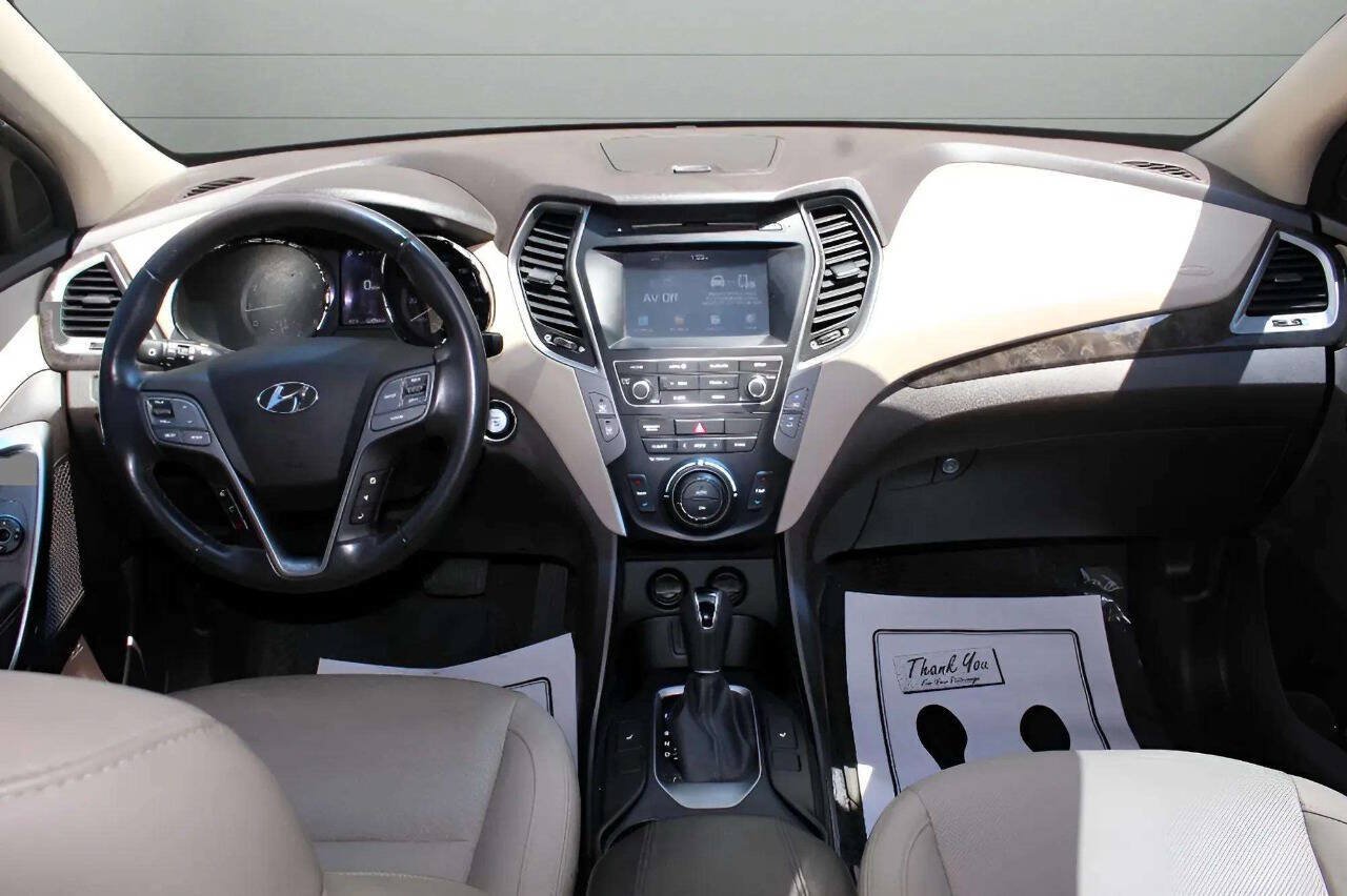 Used 2017 Hyundai Santa Fe Sport 2.0T AWD/4WD image 12