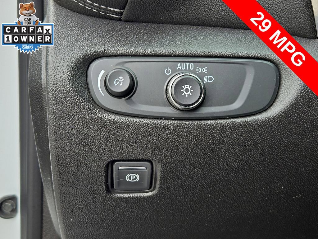 Used 2024 Chevrolet Blazer LT FWD image 26