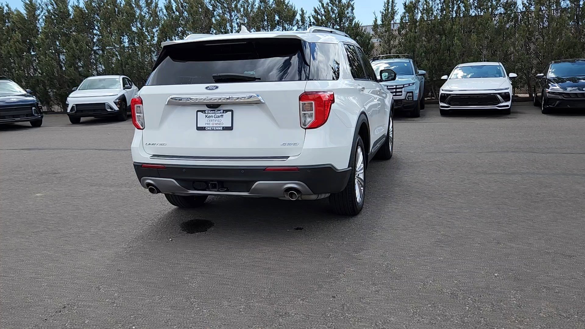 Used 2023 Ford Explorer Limited w/ Limited Technology Package image 3