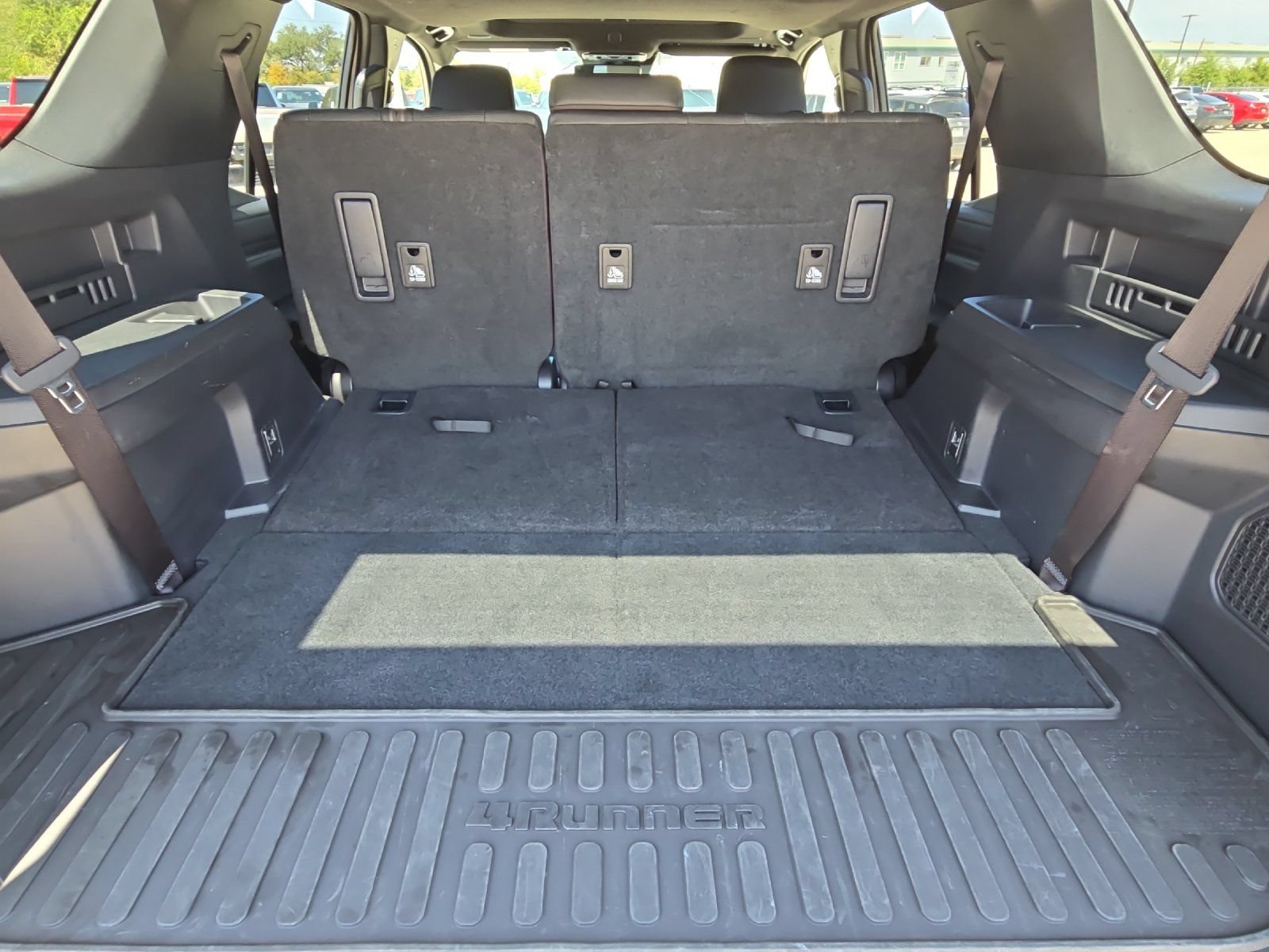 Certified 2025 Toyota 4Runner Limited AWD/4WD image 14