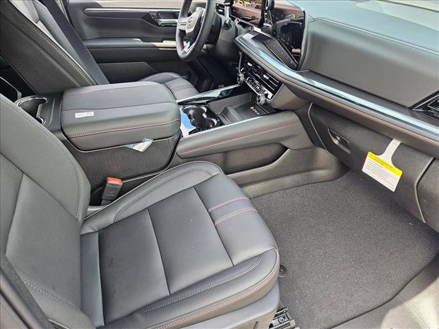 New 2026 Chevrolet Suburban RST image 17