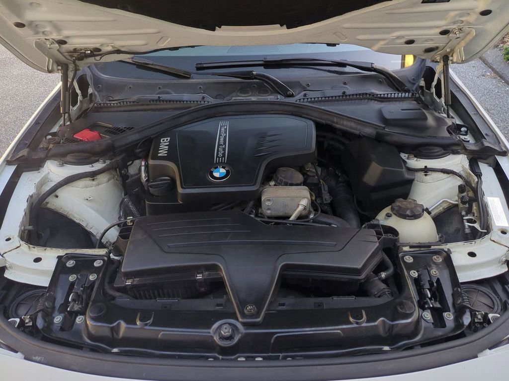 Used 2014 BMW 320i xDrive Sedan AWD/4WD image 29