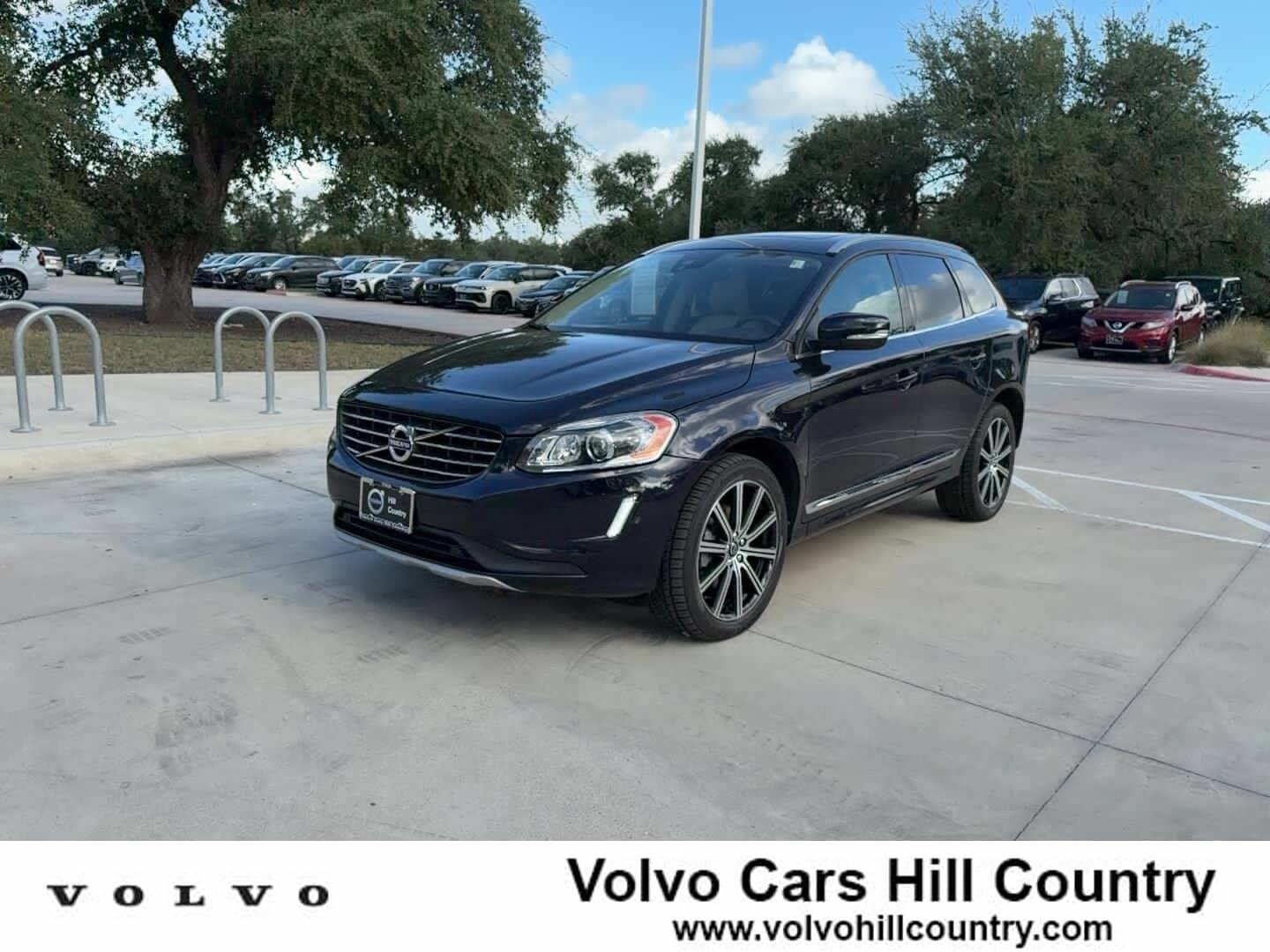 Used 2017 Volvo XC60 T6 Inscription w/ Climate Package AWD/4WD image 1