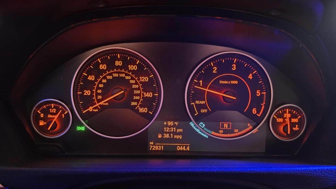 Used 2014 BMW 328d Sedan image 11