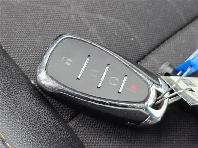 Used 2018 Chevrolet Trax LT w/ LT Convenience Package FWD image 29