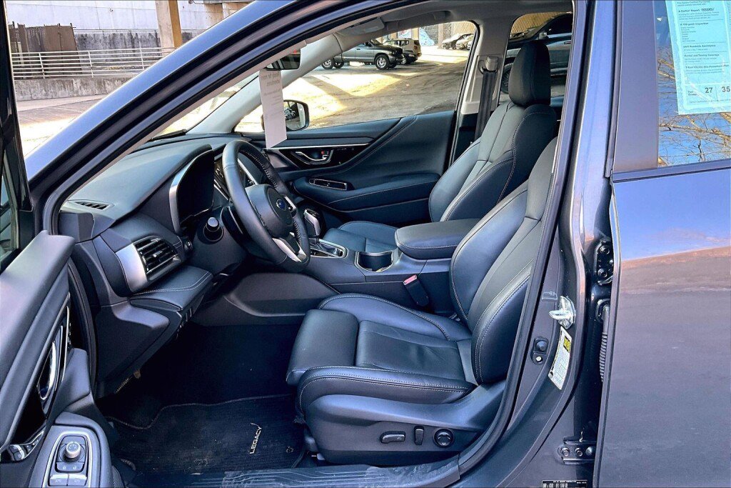 Used 2025 Subaru Legacy Limited AWD/4WD image 15