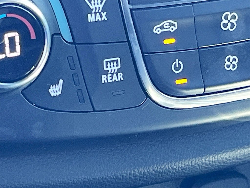 Used 2023 Chevrolet Traverse RS image 21