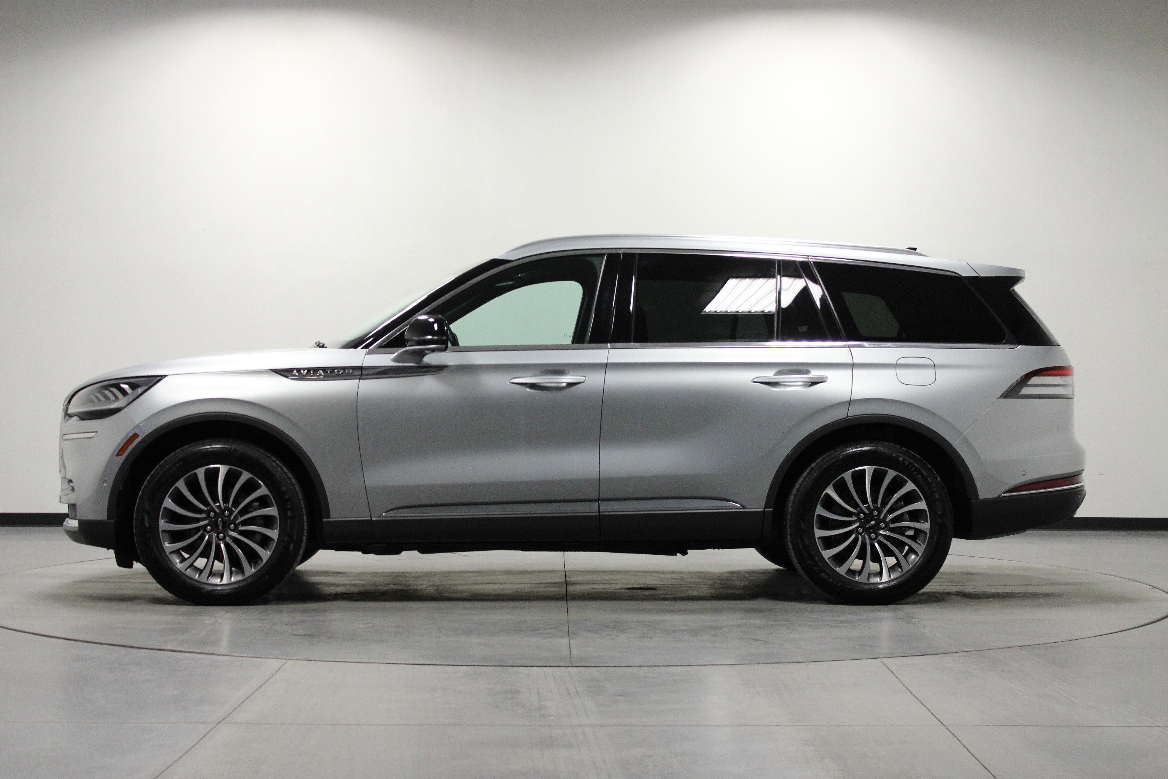 Used 2022 Lincoln Aviator Reserve w/ Equipment Group 201A image 7