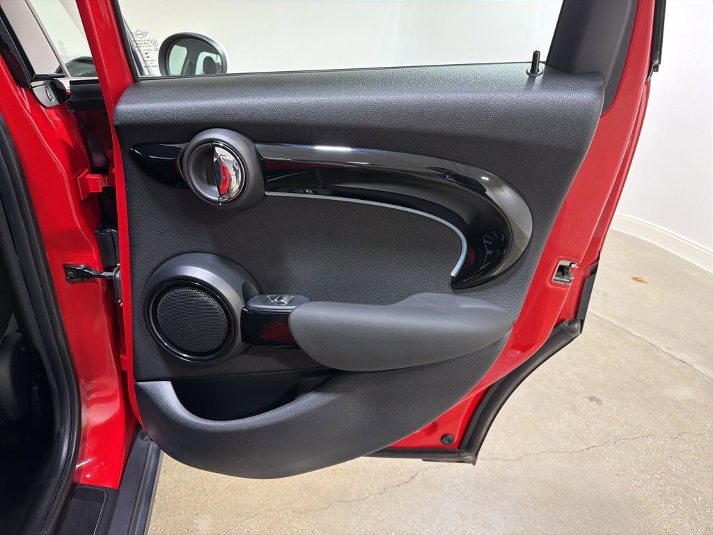 Used 2023 MINI Cooper S image 26