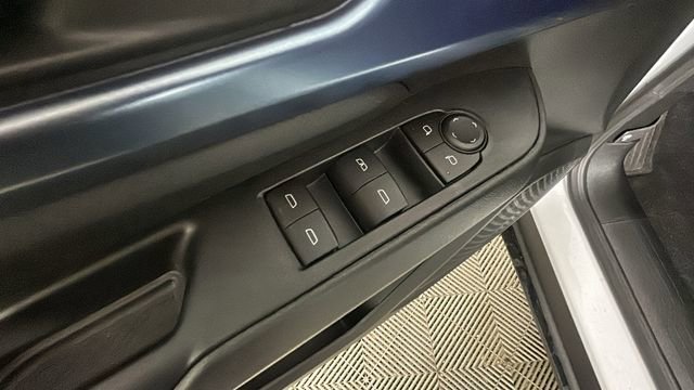 Used 2026 Chevrolet Equinox EV LT FWD image 11
