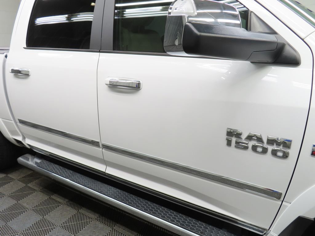 Used 2017 RAM 1500 Laramie w/ Convenience Group AWD/4WD image 32